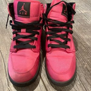 Hot pink air Jordan’s kids size 6.5 Y fit adults womens size 8